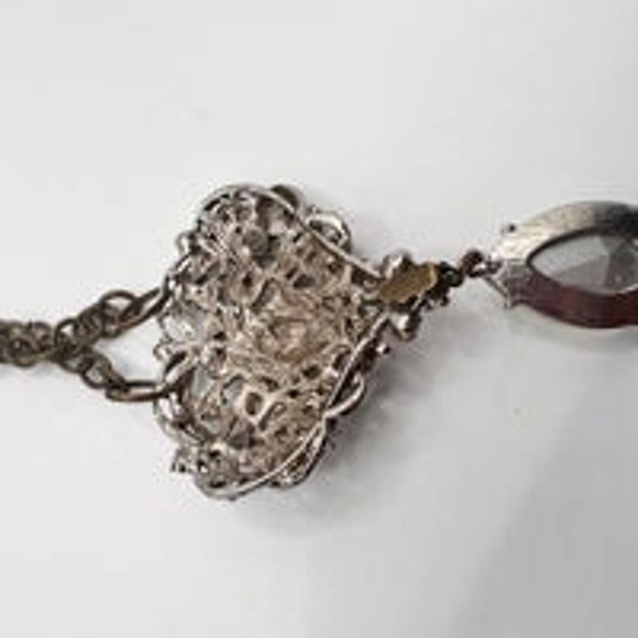 Brass Chainlink Heart Shaped‎ Large Pendant Necklace - Picture 12 of 12